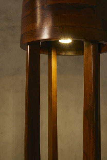 Column Floor Lamp detail